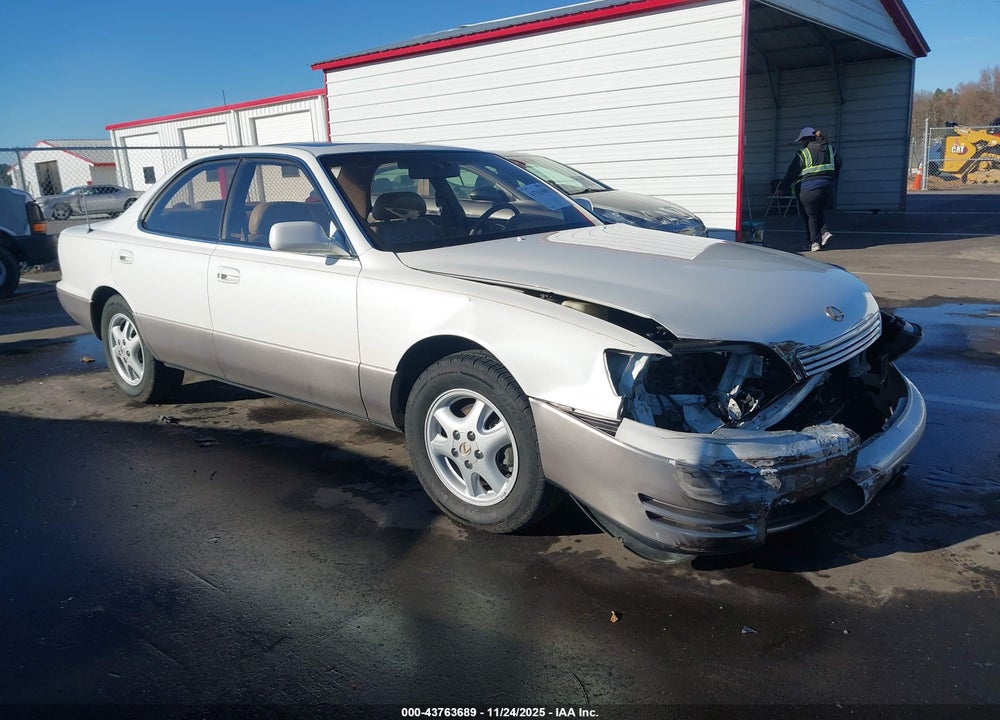 1996 LEXUS ES 300 VIN: JT8BF12G7T0170138