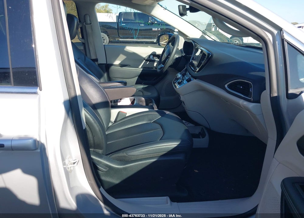 2024 CHRYSLER PACIFICA VIN: 2C4RC1BG2RR165288