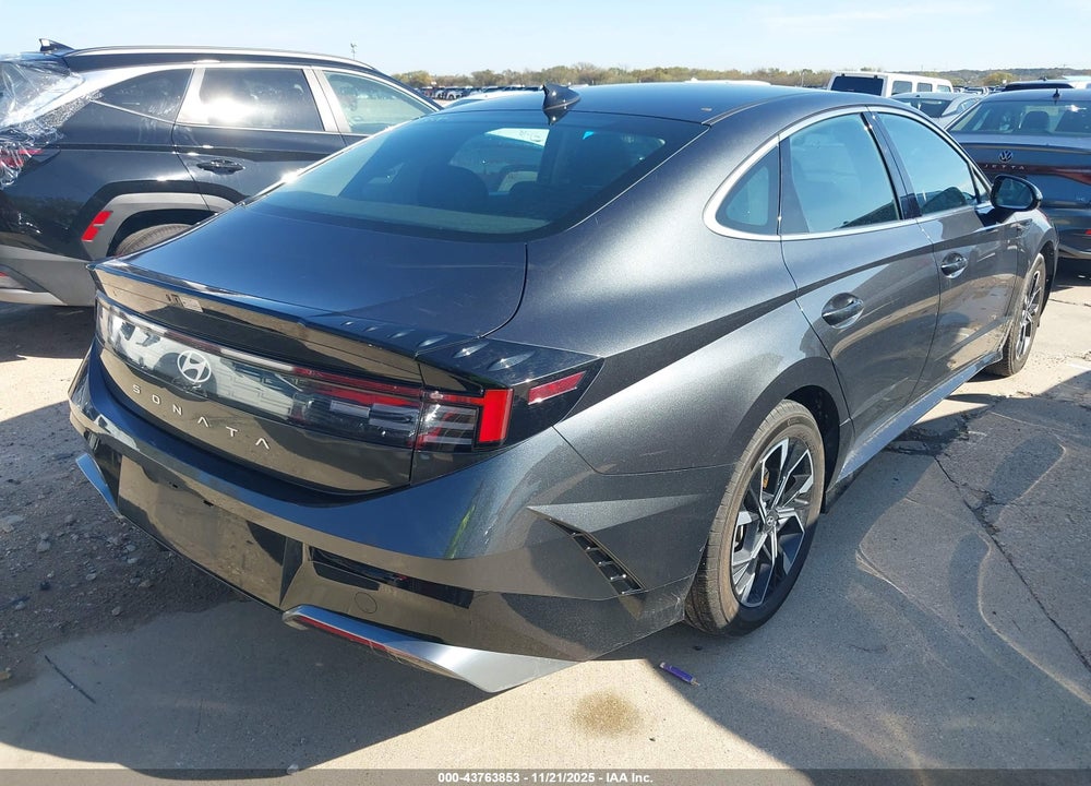 2024 HYUNDAI SONATA VIN: KMHL64JA3RA354690