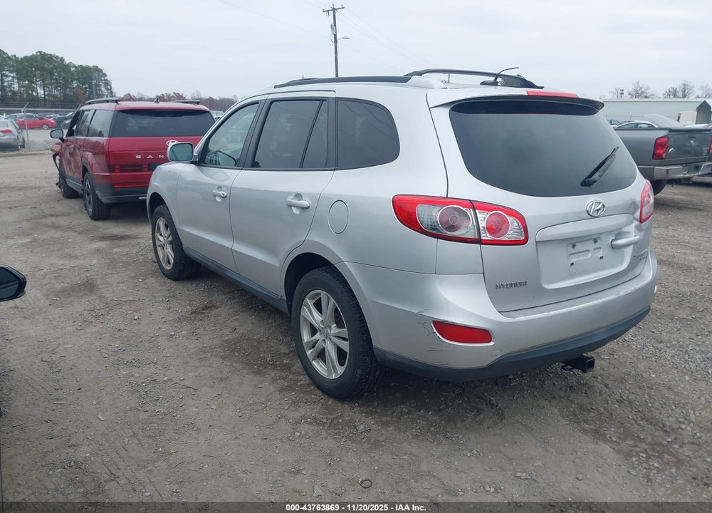 2011 HYUNDAI SANTA FE SE VIN: 5XYZHDAGXBG067110