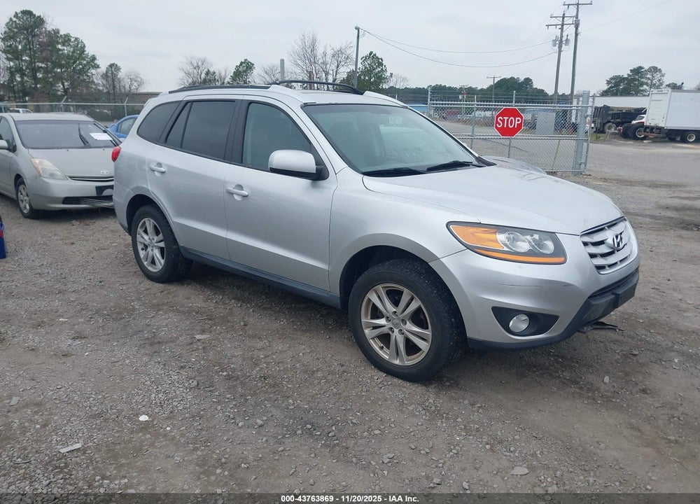 2011 HYUNDAI SANTA FE SE VIN: 5XYZHDAGXBG067110