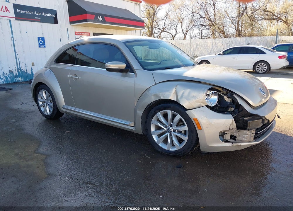 2013 VOLKSWAGEN BEETLE 2.0L TDI VIN: 3VWRL7AT6DM675917
