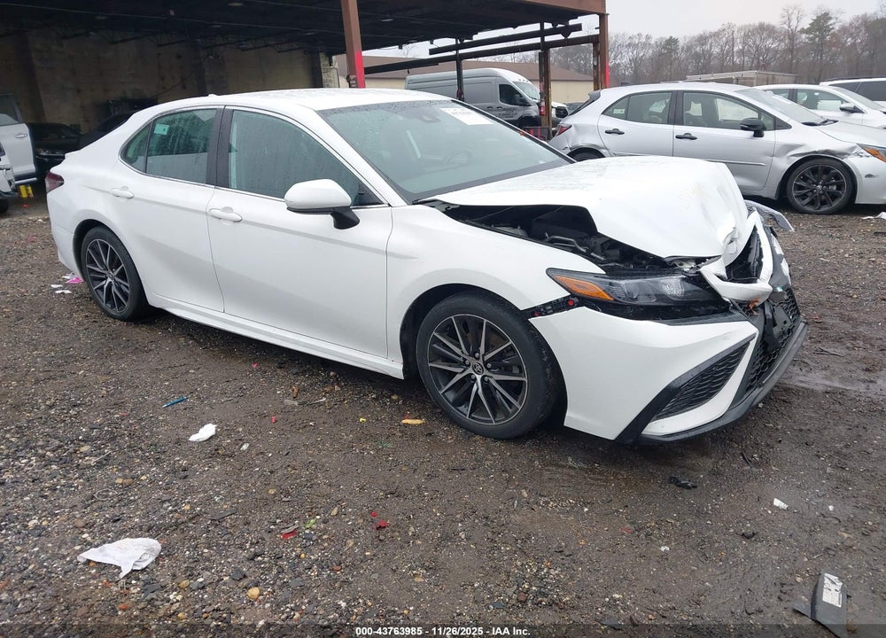 2021 TOYOTA CAMRY SE AWD VIN: 4T1G11BK2MU020177