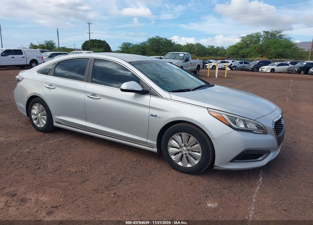 2017 HYUNDAI SONATA HYBRID SE VIN: KMHE24L35HA066607