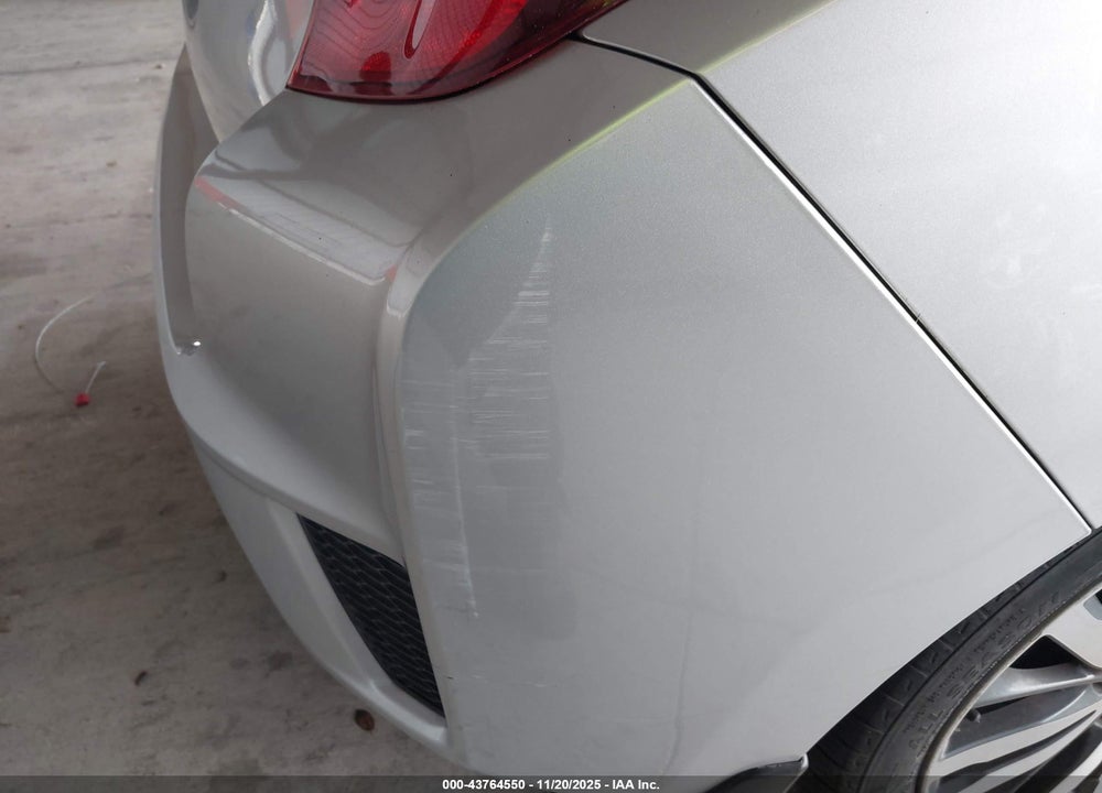2015 HONDA FIT EX/EX-L VIN: 3HGGK5H84FM740481