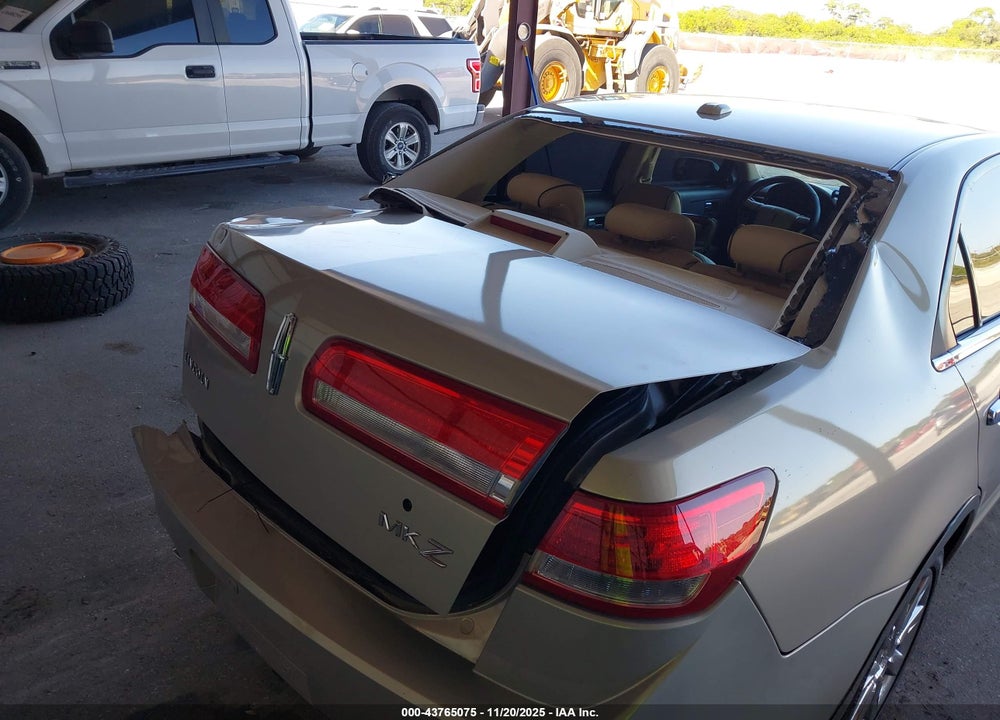 2010 LINCOLN MKZ VIN: 3LNHL2GC9AR658189