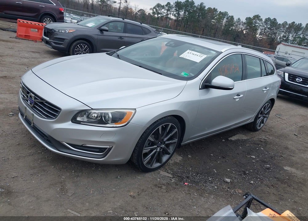 2015 VOLVO V60 T5 PLATINUM VIN: YV140MEMXF1227343