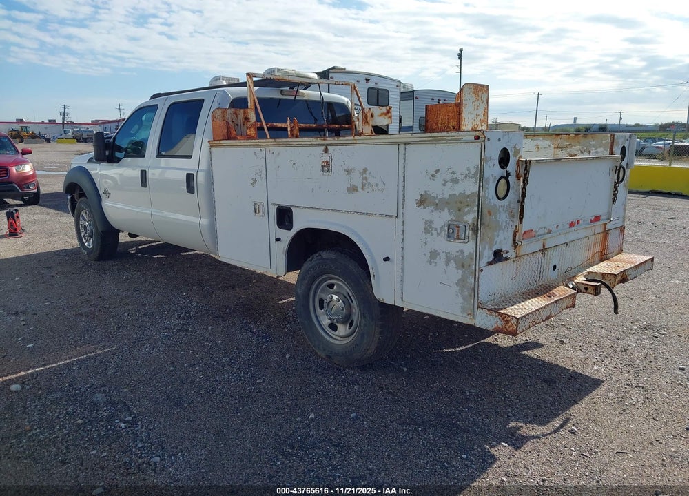 2011 FORD SUPER DUTY F-350 SRW XL VIN: 1FT8W3BT5BEC56859