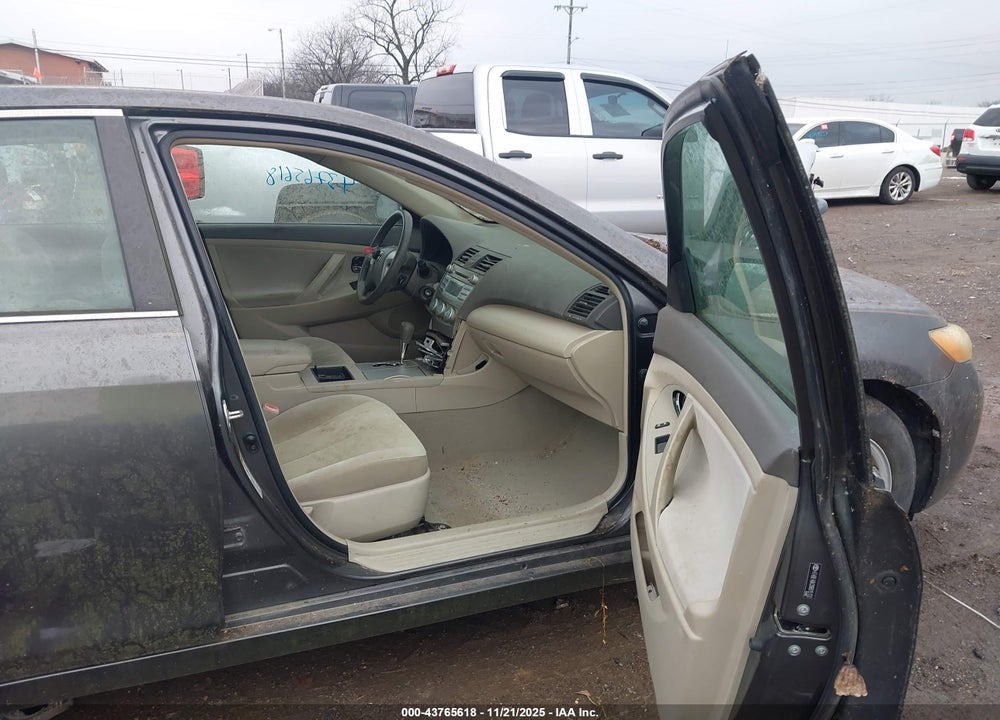 2008 TOYOTA CAMRY LE VIN: 4T4BE46K28R015132