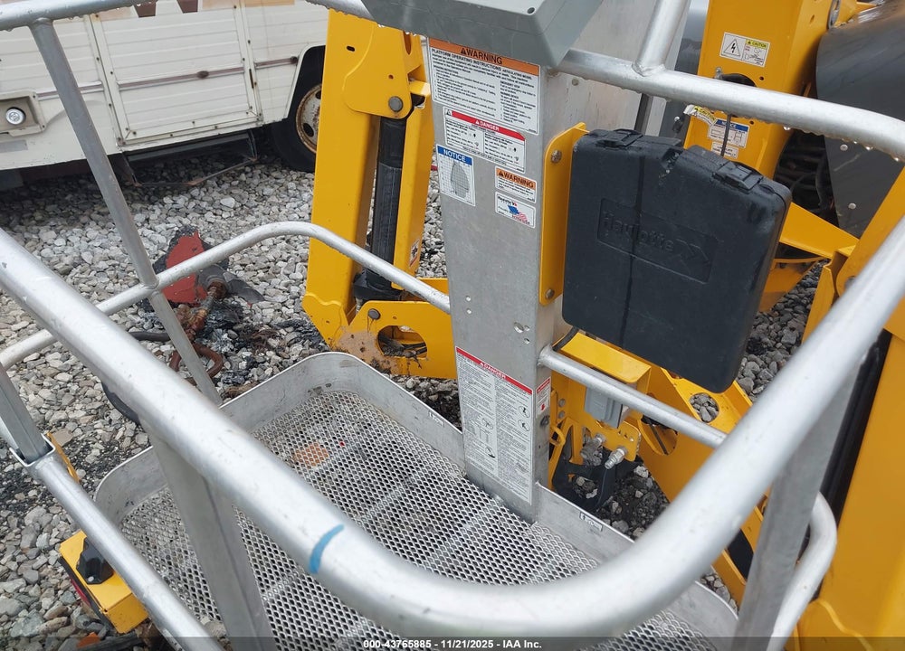 2021 HAULOTTE 5533A BOOM LIFT VIN: 5CUAL2318MA000333