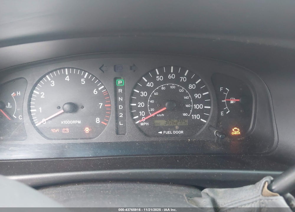 2000 TOYOTA SIENNA LE VIN: 4T3ZF13CXYU315008