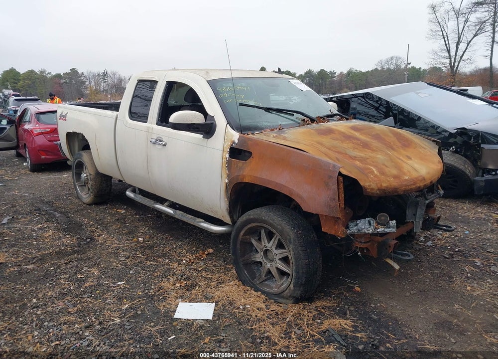 2009 CHEVROLET SILVERADO 2500HD LT VIN: 1GCHK59K09E128544