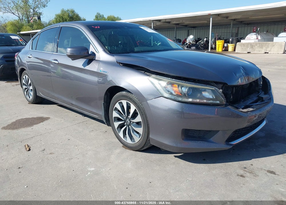 2015 HONDA ACCORD HYBRID EX-L VIN: 1HGCR6F50FA009732