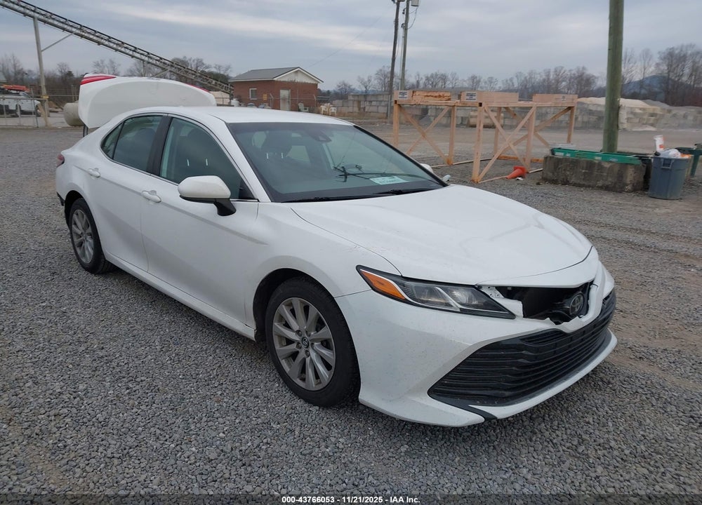 2020 TOYOTA CAMRY LE VIN: 4T1C11AK6LU334185