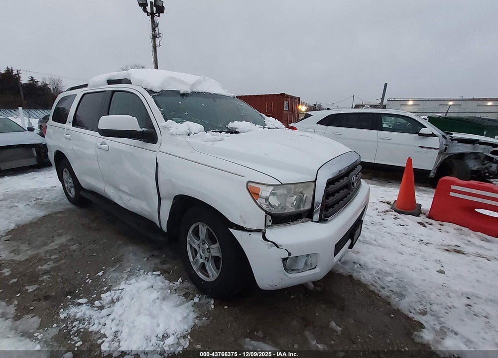 2013 TOYOTA SEQUOIA SR5 5.7L V8 VIN: 5TDBY5G17DS088304