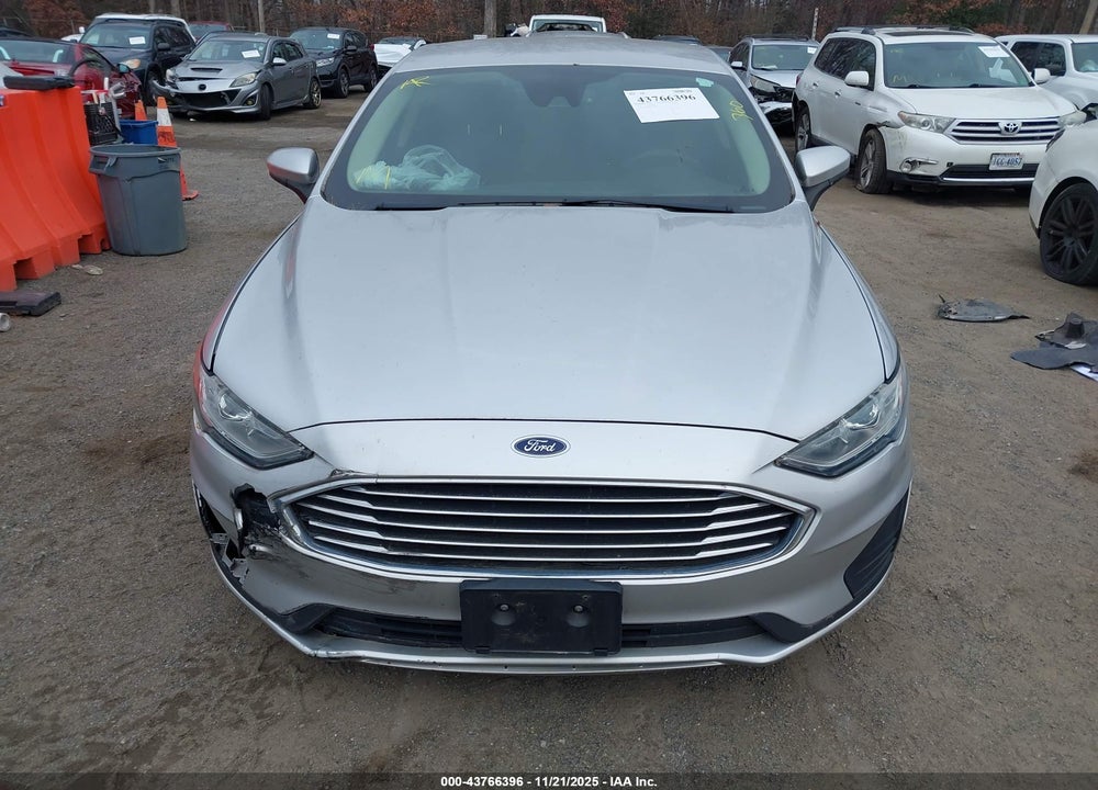 2019 FORD FUSION SE VIN: 3FA6P0HD9KR194405