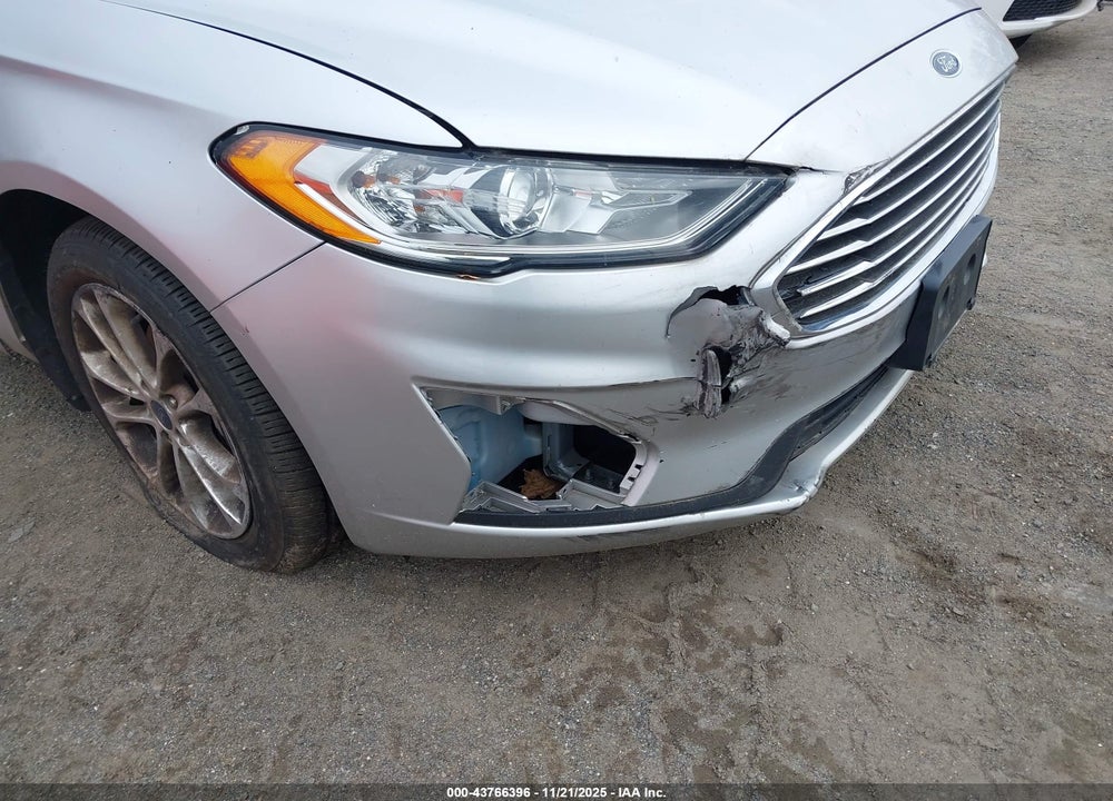 2019 FORD FUSION SE VIN: 3FA6P0HD9KR194405