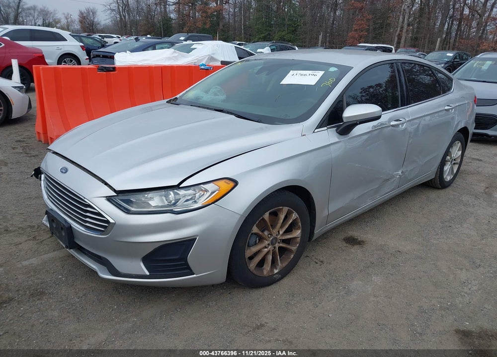 2019 FORD FUSION SE VIN: 3FA6P0HD9KR194405