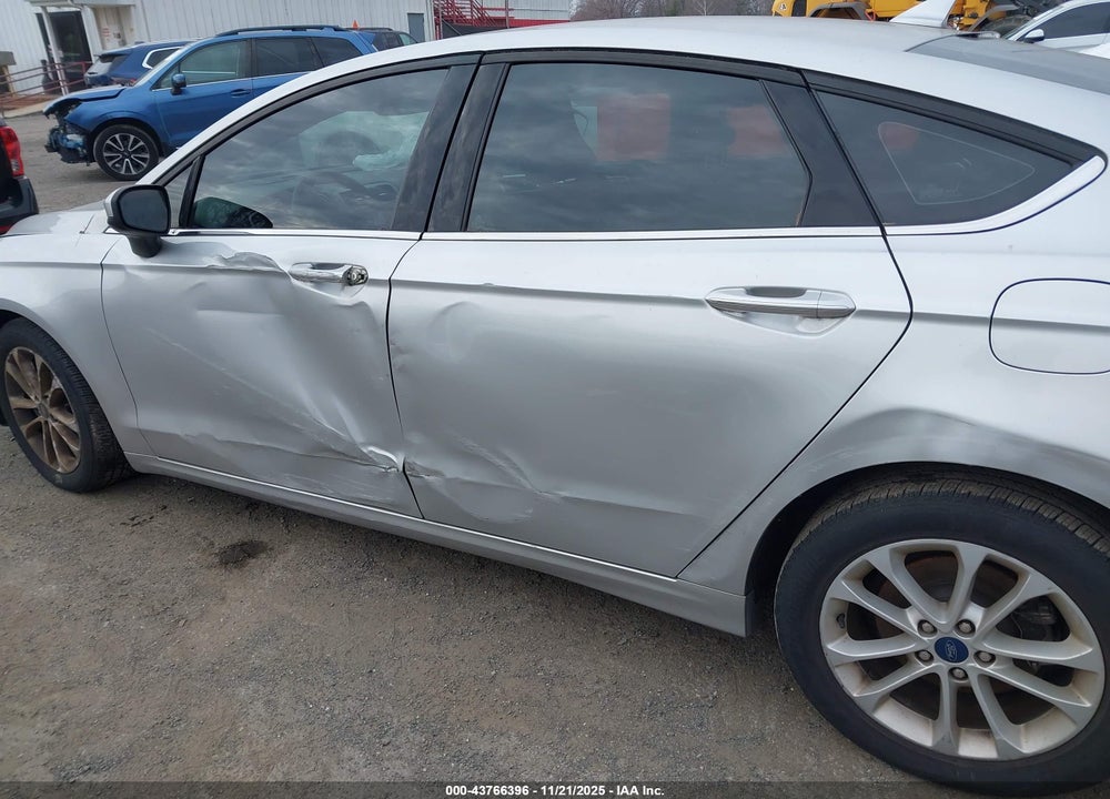 2019 FORD FUSION SE VIN: 3FA6P0HD9KR194405