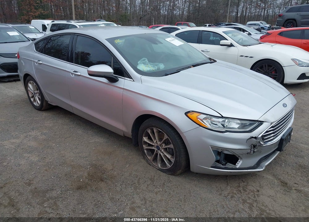 2019 FORD FUSION SE VIN: 3FA6P0HD9KR194405