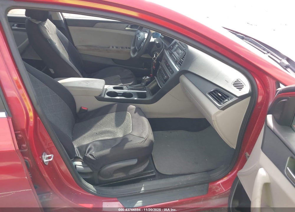 2017 HYUNDAI SONATA VIN: 5NPE24AF6HH473829