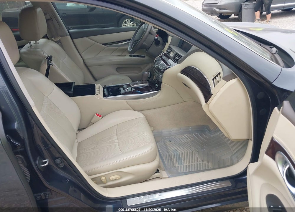 2011 INFINITI M37 VIN: JN1BY1AP8BM326789