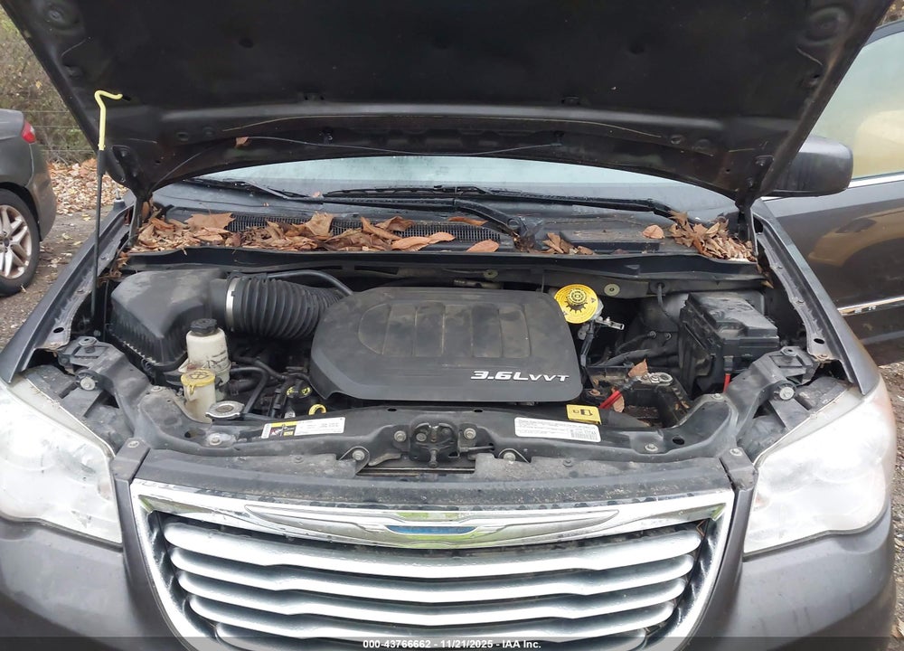 2015 CHRYSLER TOWN & COUNTRY TOURING VIN: 2C4RC1BG3FR595536