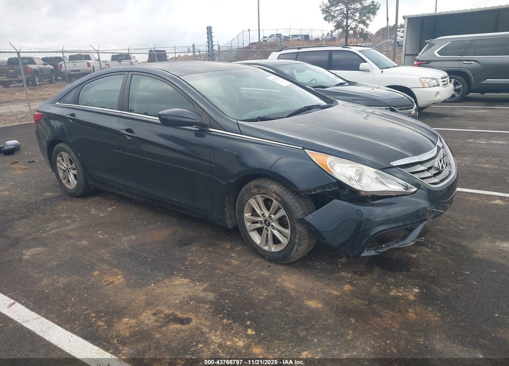 2013 HYUNDAI SONATA GLS VIN: 5NPEB4AC2DH797098
