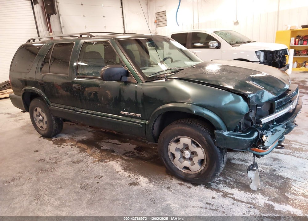 2003 CHEVROLET BLAZER LS VIN: 1GNDT13X13K127993