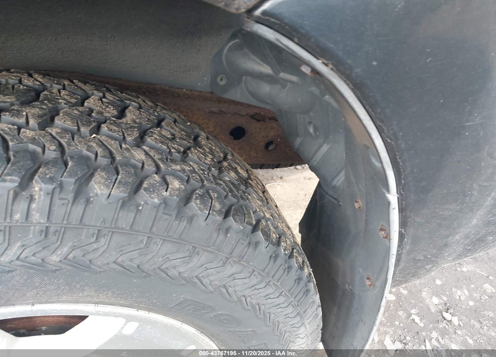 2006 TOYOTA 4RUNNER SR5 V6 VIN: JTEBU14R268070195