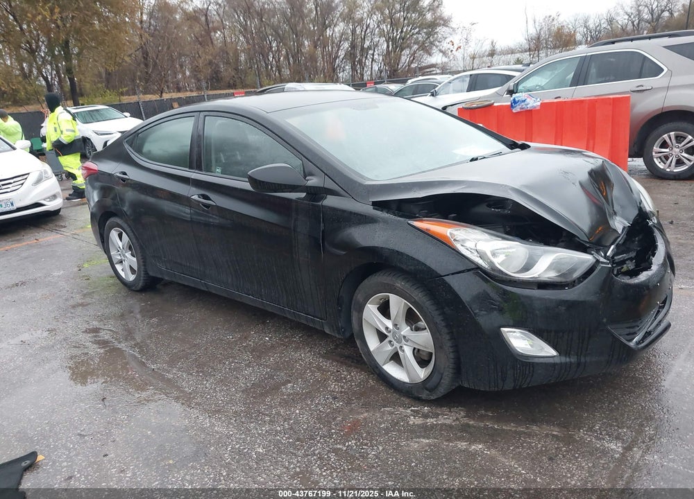 2013 HYUNDAI ELANTRA GLS VIN: KMHDH4AEXDU016731