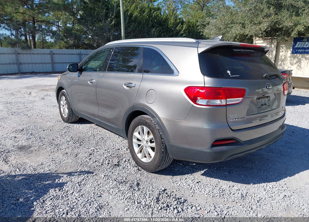 2016 KIA SORENTO 2.4L LX VIN: 5XYPG4A35GG046583