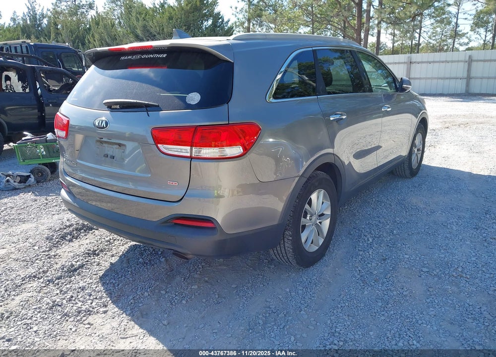 2016 KIA SORENTO 2.4L LX VIN: 5XYPG4A35GG046583