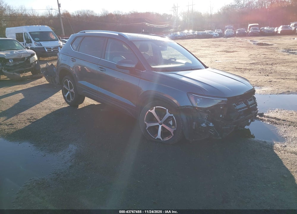 2025 VOLKSWAGEN TAOS 1.5T SEL VIN: 3VV4C7B21SM039231