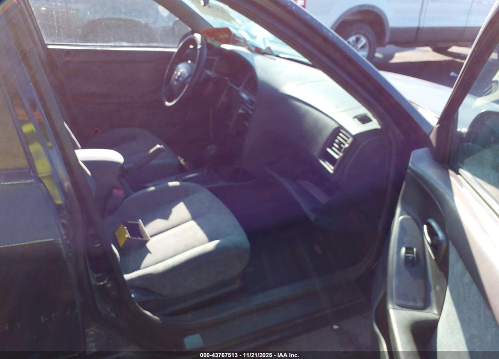 2001 HYUNDAI ELANTRA GLS VIN: KMHDN45D71U100141
