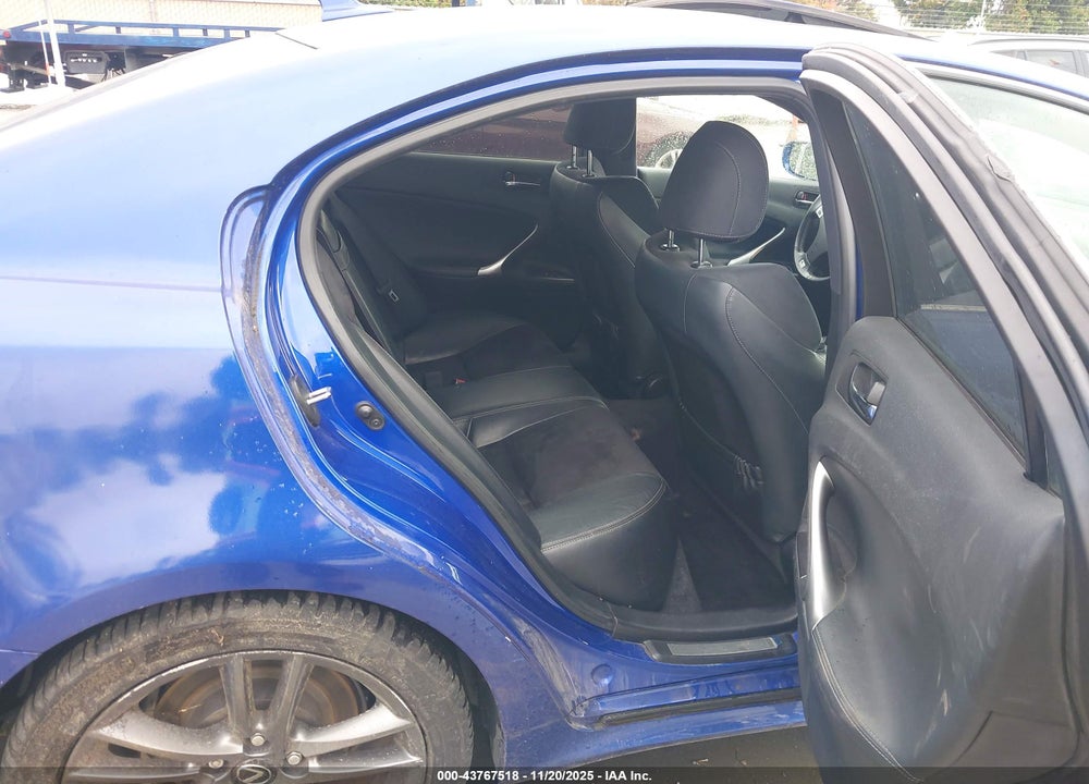 2011 LEXUS IS 250 VIN: JTHBF5C23B5152067