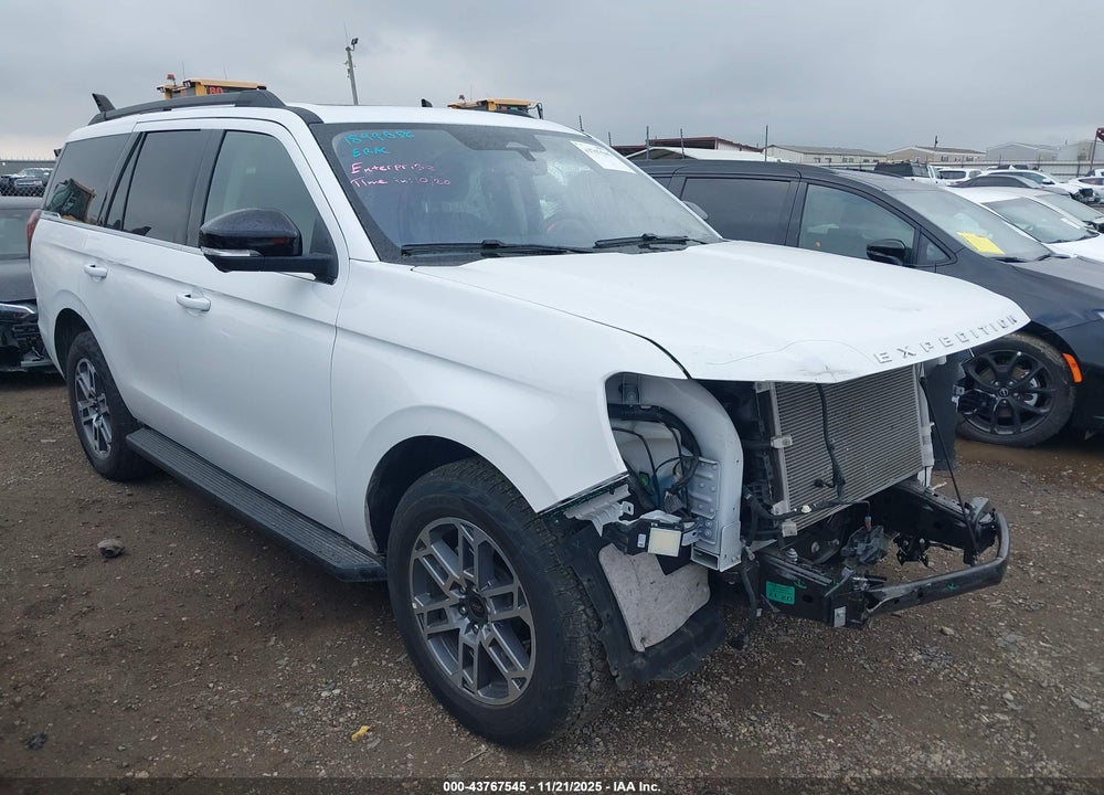 2025 FORD EXPEDITION ACTIVE VIN: 1FMJU1J89SEA22924