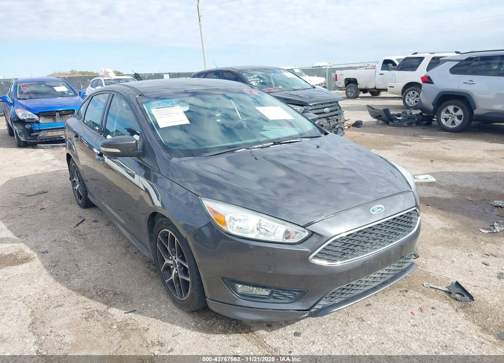 2016 FORD FOCUS SE VIN: 1FADP3F27GL257744