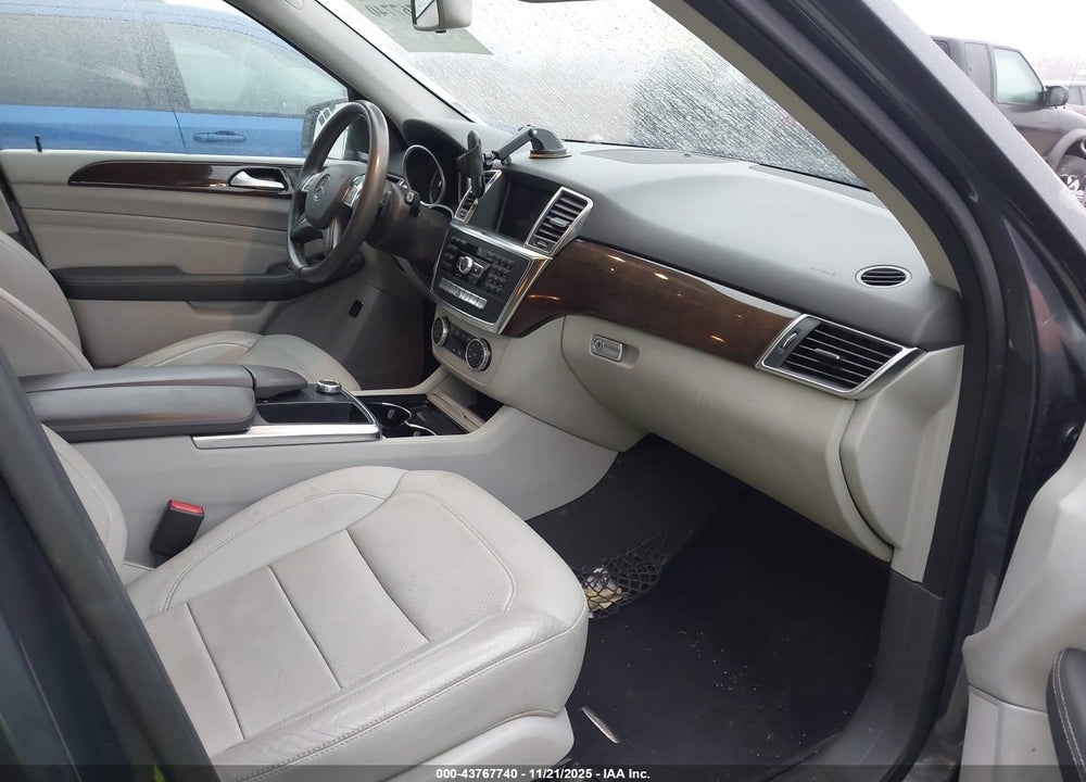 2015 MERCEDES-BENZ ML 350 4MATIC VIN: 4JGDA5HB5FA527483