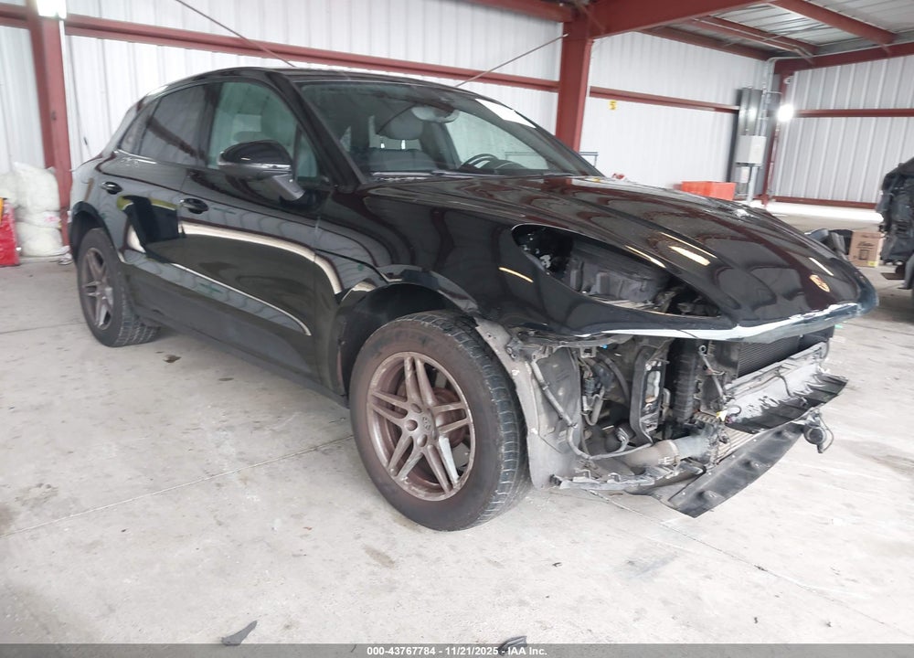 2018 PORSCHE MACAN VIN: WP1AA2A50JLB18958