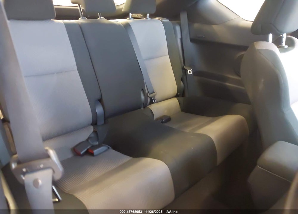 2015 SCION TC VIN: JTKJF5C75FJ013279