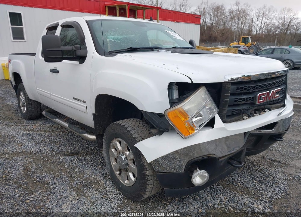 2011 GMC SIERRA 2500HD SLE VIN: 1GT220C83BZ252425