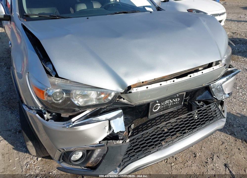 2018 MITSUBISHI OUTLANDER SPORT 2.4 SE VIN: JA4AP3AW2JU013955