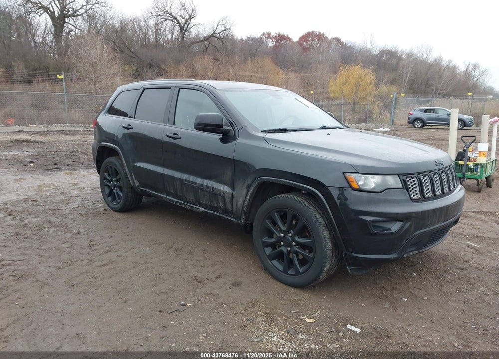 2017 JEEP GRAND CHEROKEE ALTITUDE 4X4 VIN: 1C4RJFAG8HC767513