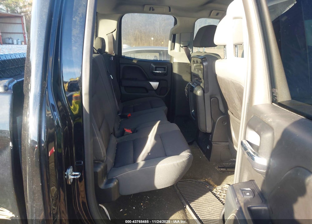 2015 CHEVROLET SILVERADO 1500 1LT VIN: 1GCRCREH2FZ165750