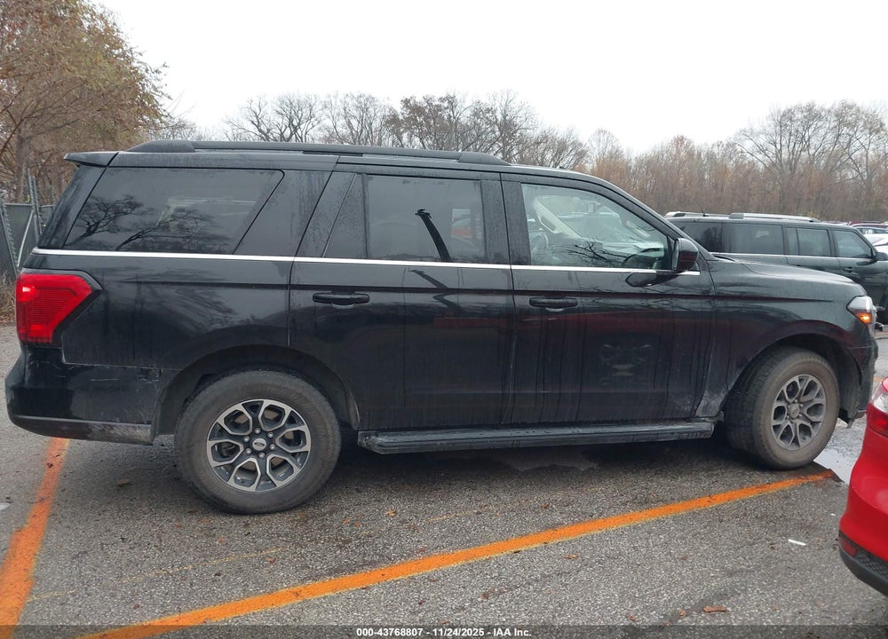 2024 FORD EXPEDITION XLT VIN: 1FMJU1J80REA47723