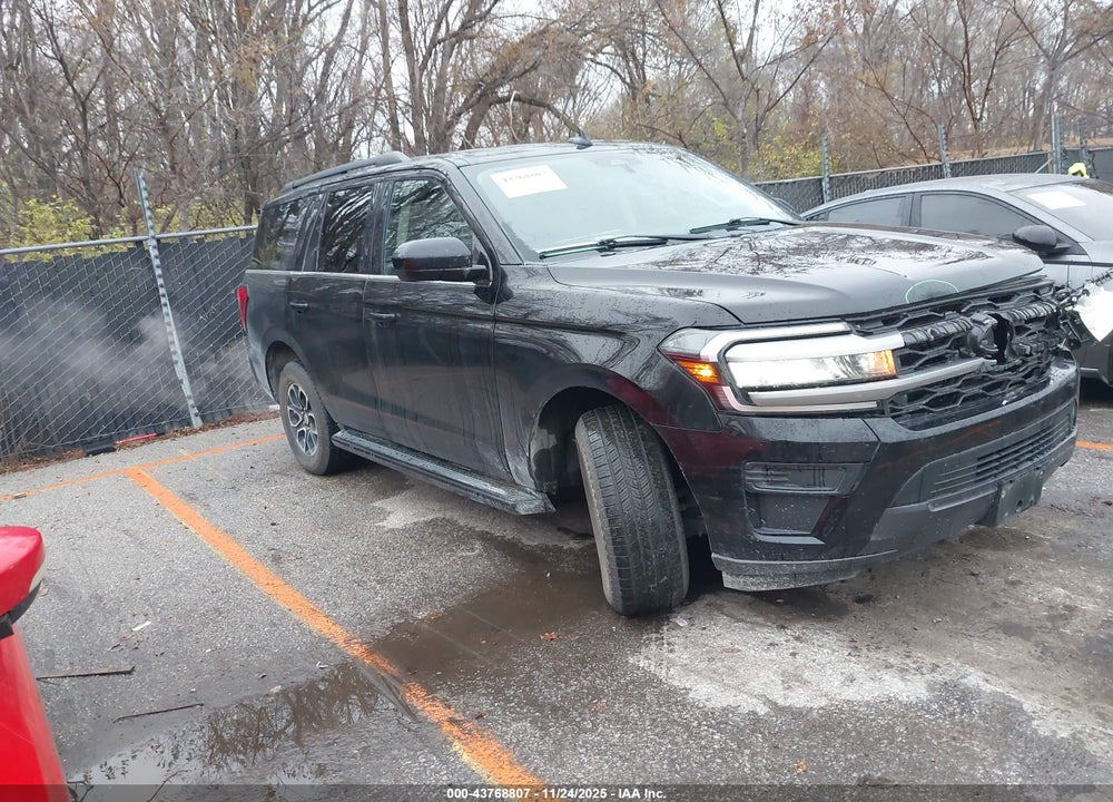 2024 FORD EXPEDITION XLT VIN: 1FMJU1J80REA47723