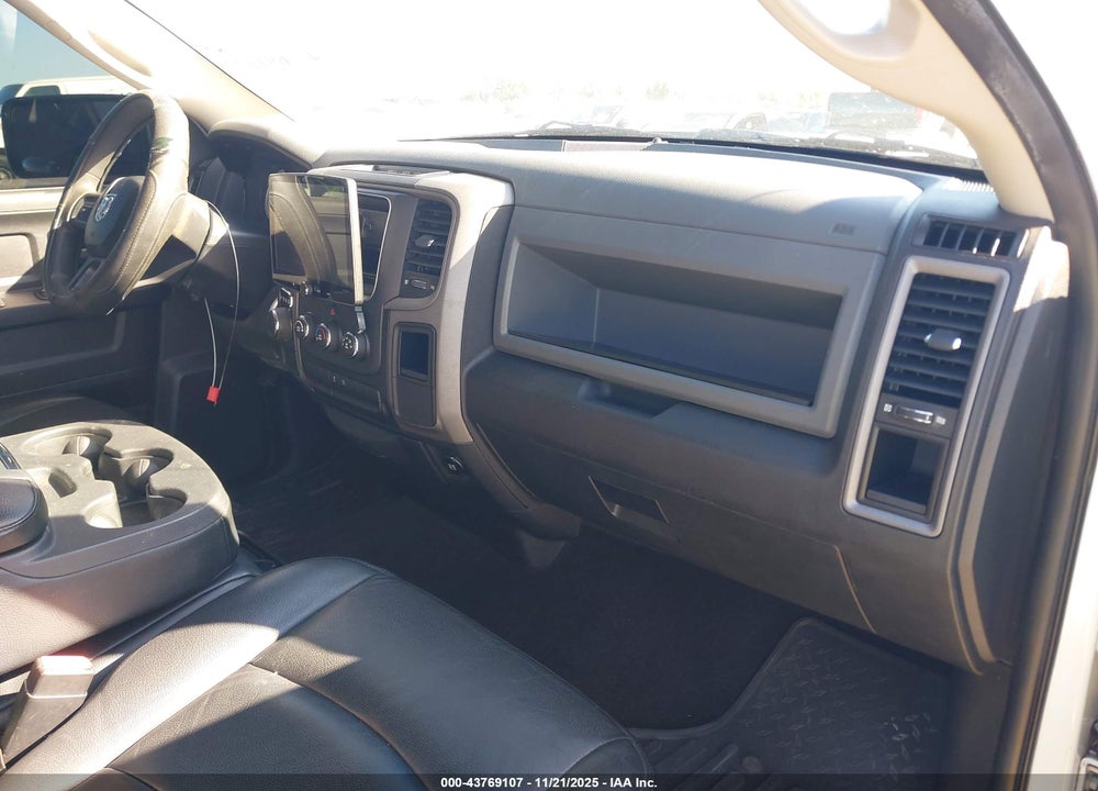 2014 RAM 1500 EXPRESS VIN: 1C6RR6KT0ES377857