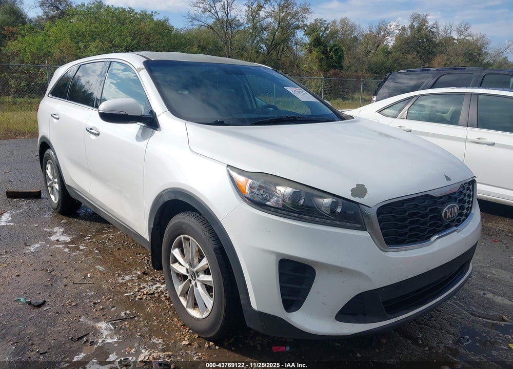 2019 KIA SORENTO 2.4L LX VIN: 5XYPG4A30KG504684