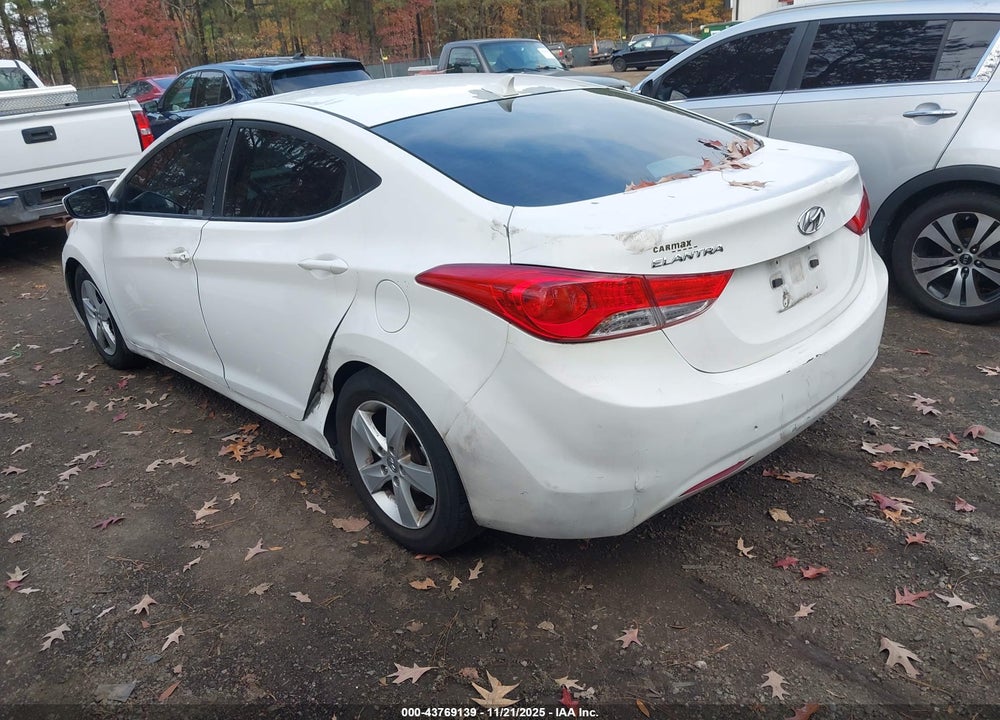 2013 HYUNDAI ELANTRA GLS VIN: 5NPDH4AE1DH325079